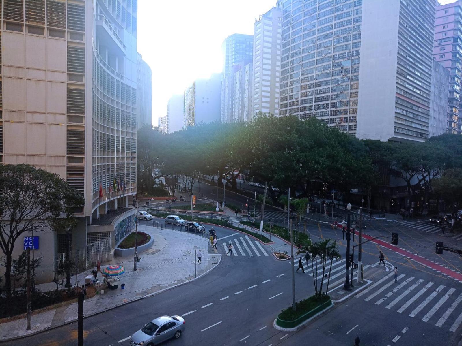 Apto Com Wifi, Piscina, Academia No Coracao De Sao Paulo Apartment Luaran gambar